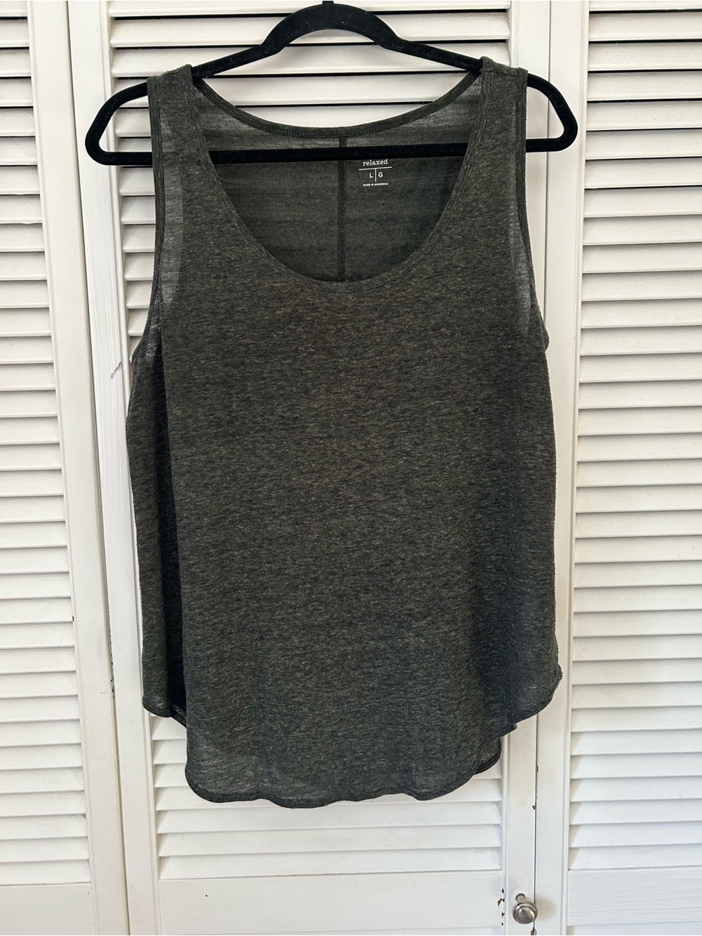 Old Navy Women's Dark Gray Scoop Neck Tank Top